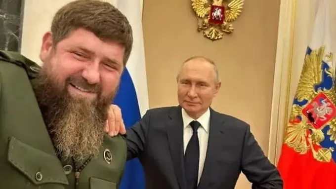 Qodirov Putin amaldorlarini tanqid qilib, ularni “Ukrainani yo‘qotishda” aybladi 