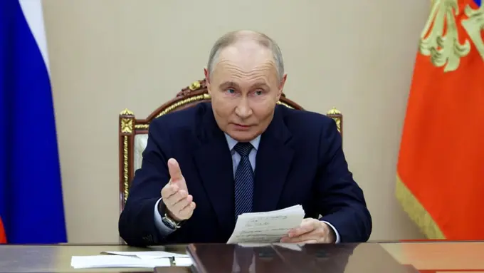 “Rossiya yadroviy doktrinasini shunchaki takomillashtirmoqda” — Putin