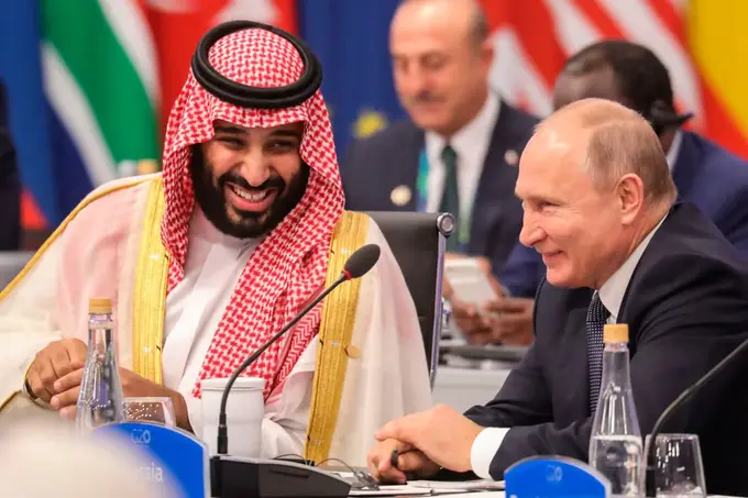 Saudiya Arabistoni Ukrainadagi urushni tugatishi mumkin — The Telegraph