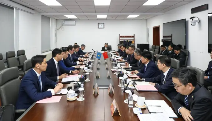 Kazakhstan explores nuclear energy and renewables in talks with China 