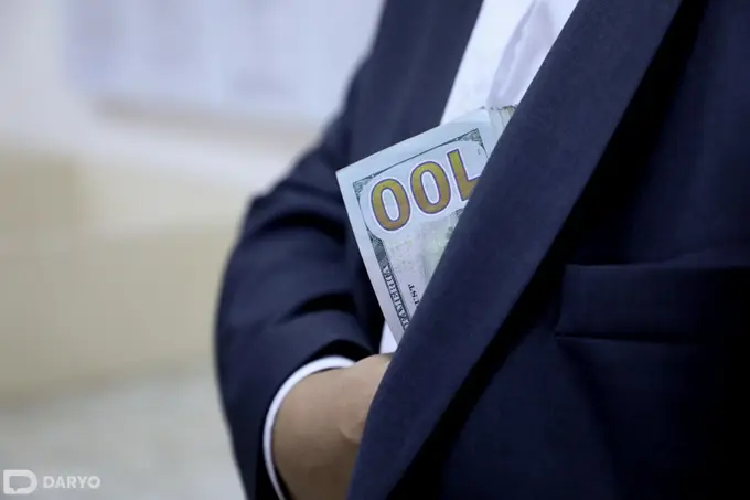 Чортоқ тумани прокурорининг катта ёрдамчиси 2400 АҚШ доллари олган вақтида ушланди