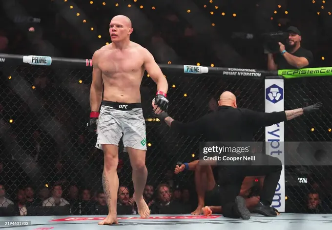 UFC 311: Богдан Гусков рақибини иккинчи раундда мағлуб этди (видео)