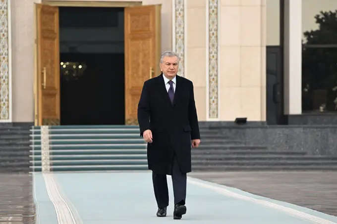 O‘zbekiston prezidenti Malayziyaga jo‘nab ketdi