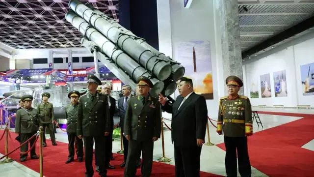 “KXDR Ukrainadagi urush tufayli raketalarini takomillashtirdi” — manba 