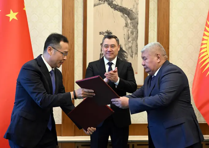 Kyrgyzstan, China partner on 600 MW wind and solar power plants 