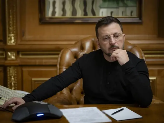 Zelenskiy prezidentlikdan qachon ketishini aytdi