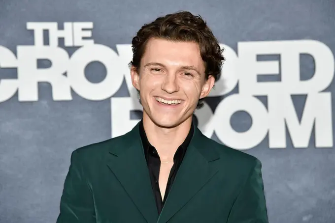 Tom Hollandga o‘z brendiga tegishli ichimlikni sotishdan bosh tortishdi. Hatto hujjatlarni ko‘rsatish ham naf bermadi  