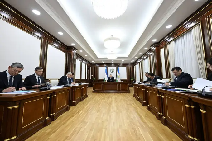 Президент ҳудуд ва тармоқлар кесимида энергия исрофини камайтириш бўйича қатъий кўрсатма берди