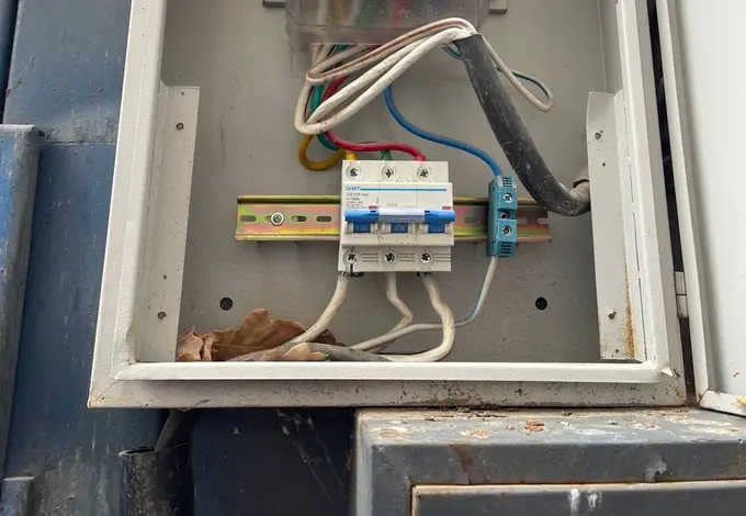 Namangandagi korxona salkam 350 mln so‘mlik elektrdan noqonuniy foydalangani aniqlandi 