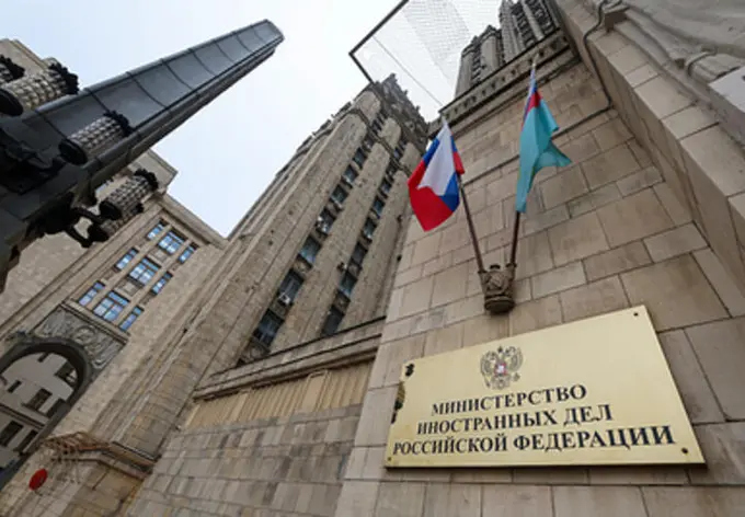 Rossiya ikki nafar britaniyalik diplomatni ayg‘oqchilikda ayblab, o‘z hududidan chiqarib yubormoqda