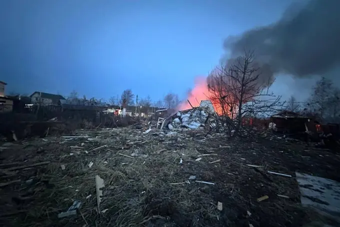 Ukraina dronlari Rossiyaga ommaviy hujum uyushtirdi (video)