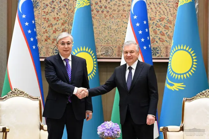 Shavkat Mirziyoyev va Qosim-Jo‘mart To‘qayev telefon orqali muloqot qildi 