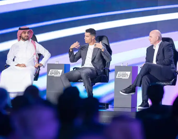 Ronaldu 40 yoshda ham ajoyib formani saqlashda yordam beradigan taom nomini aytdi