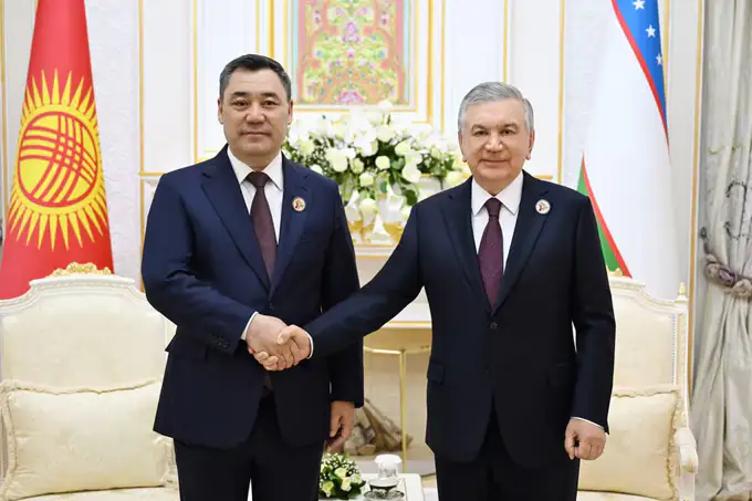 Шавкат Мирзиёев Қирғизистон президенти билан учрашув ўтказди 