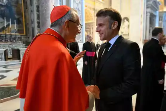 Makron Rim papasi sayloviga ta’sir o‘tkazishga urinishda gumonlanmoqda