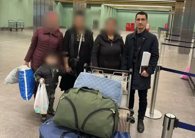 Rossiyada eri tashlab ketgan o‘zbekistonlik homilador ayol vatanga qaytarildi