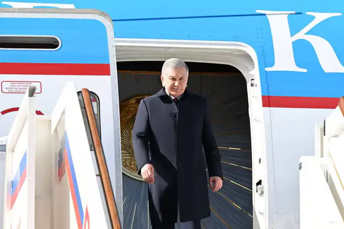 Shavkat Mirziyoyev Moskvaga yetib bordi (foto) 