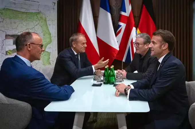 Лидеры Франции, Германии, Великобритании и Польши отправились в Киев