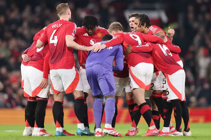 “Manchester Yunayted” yozda 4 futbolchiga “chiqish eshigi”ni ko‘rsatadi