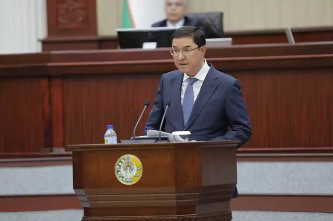 “Mobil aloqa haqi ham kamida 35 ming so‘m”. Jamshid Qo‘chqorov elektr energiyasi narxi past darajada oshirilganini aytdi