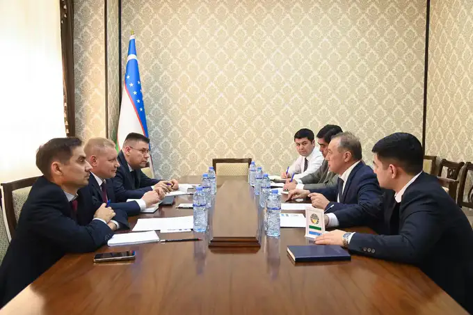 “Россиянинг тегишли идораларини Ўзбекистон фуқароларига нисбатан ҳурмат билан муносабатда бўлишга чақириб қоламиз” — ТИВ