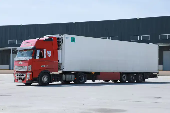 O‘zbekistonda ayrim tovarlarga import bojini ikki karra oshirib qo‘llash bekor qilinadi 
