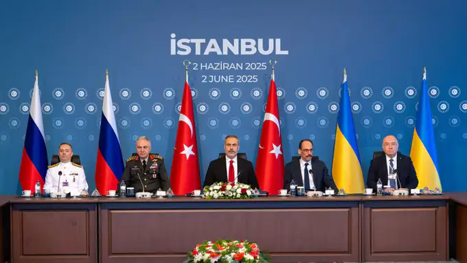 “Istanbul Rossiya va Ukraina tinchlik muzokaralarining uchinchi raundini o‘tkazishga tayyor” — Turkiya 