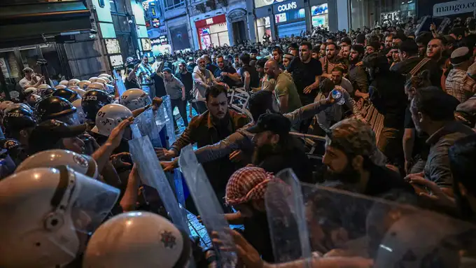 Turkiyada payg‘ambarlarni karikatura qilgan 4 nafar shaxs qo‘lga olindi (video)