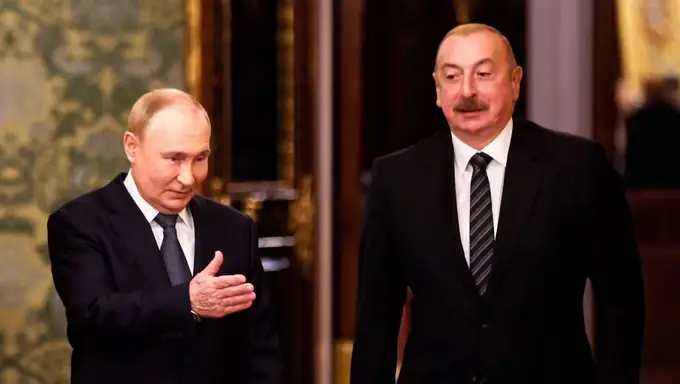 Кремль Озарбайжон билан муносабатлардаги кескинликка изоҳ берди