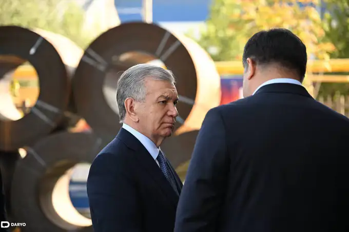 Prezident Chilonzor tumanidagi sanoat loyihalari bilan tanishdi