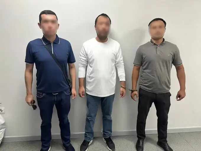 Xalqaro qidiruvda bo‘lgan shaxs AQSHdan O‘zbekistonga ekstraditsiya qilindi 