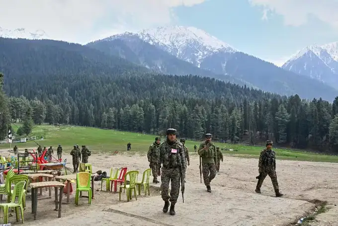 Hindistonda Kashmirdagi teraktga aloqador uch kishi o‘ldirildi