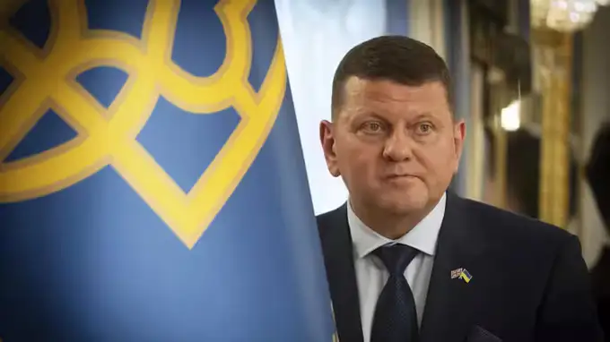 AQSH va Britaniya Zalujniy nomzodini Ukraina prezidenti lavozimiga ilgari surmoqchi — Rossiya tashqi razvedka xizmati 