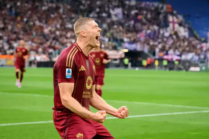 “Roma” hujumchisi Artyom Dovbikka Angliya va Turkiya klublari qiziqish bildirmoqda