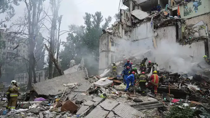 Rossiyaning Kiyevga hujumida halok bo‘lganlar soni 31 nafarga yetdi (video)