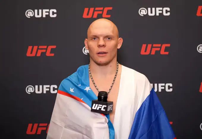 Ўзбекистонлик UFC жангчиси Богдан Гусков эҳтимолий рақиби ким бўлишини айтди