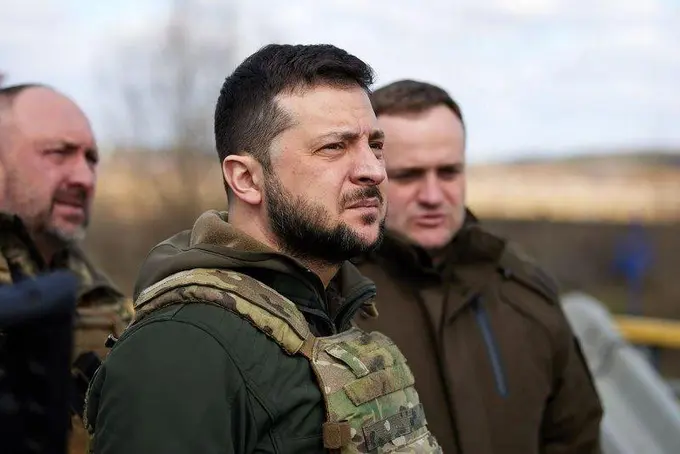 Zelenskiy Ukrainaga qilingan ommaviy hujumlarga javob qaytarishga va’da berdi