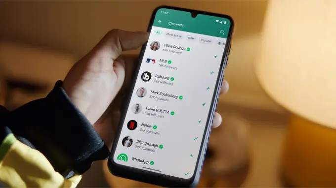 WhatsApp’нинг қўнғироқ функцияси блокланганига қарамай, Россияда энг оммабоп мессенжер бўлиб қолмоқда