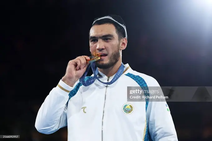 Toshkentdagi boks kechasida Lazizbek Mullajonov WBC kamari uchun ringga chiqadi
