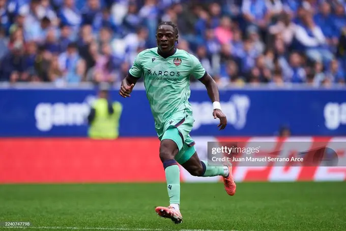 “Manchester Yunayted” 21 yoshli kamerunlik hujumchiga qiziqmoqda