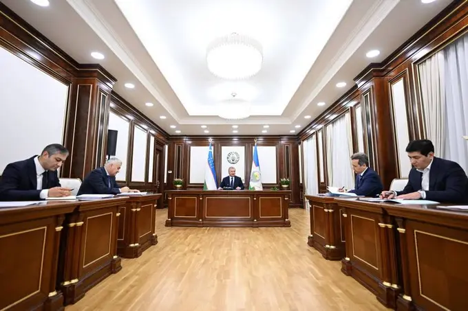 Шавкат Мирзиёев поручил создать систему для оперативного реагирования на незаконные стройки
