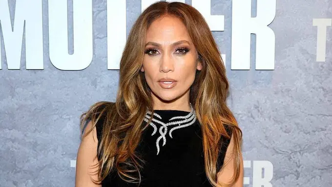 “Qanchalik qiyin bo‘lmasin, muammoning yechimini topaman”. Jennifer Lopes shaxsiy hayotidagi omadsizliklar haqida gapirdi