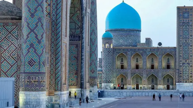 Дунё нигоҳи яна Самарқандда: ЮНЕСКОнинг тарихий конференсияси ва Ўзбекистоннинг ундаги роли