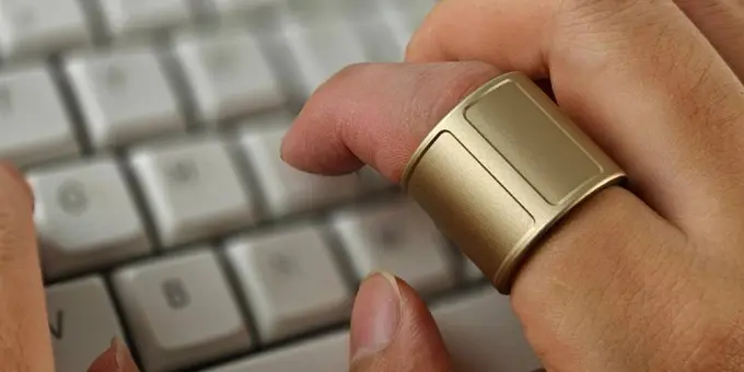 Kompyuter sichqonchasi o‘rnini bosuvchi Prolo Ring nomli aqlli uzuk taqdim etildi