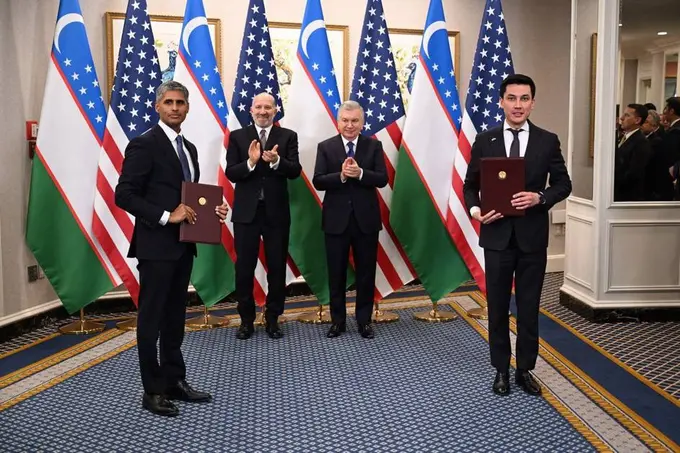 Самолеты, хлопок и искусственный интеллект: Узбекистан и США подписали около 10 двусторонних документов