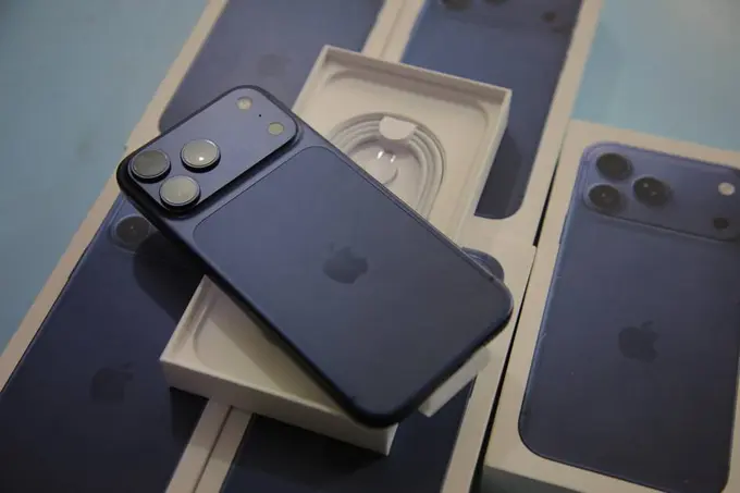 В Намангане пресекли попытки незаконного ввоза iPhone 17 через пассажиров