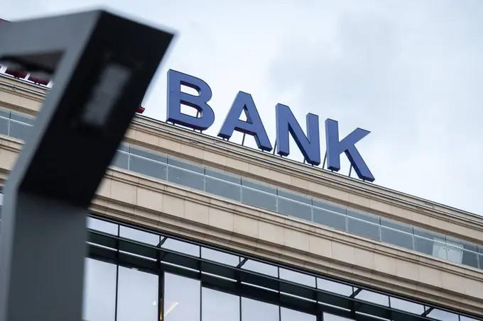 O‘zbekistondagi 18 ta bank 102 mln soʻmdan jarimaga tortildi