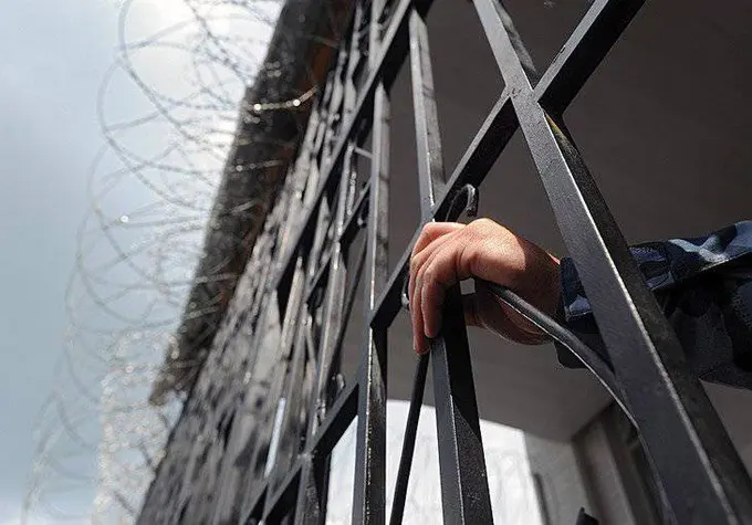 Россияда ҳибсда сақланаётган ўзбекистонлик Украинадаги урушга юборилишининг олди олинди