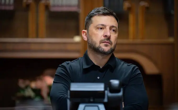 “Hech kim ularni vayronalar uchun o‘lishga majbur qilmaydi”: Zelenskiy Pokrovskdan qo‘shinlarni chiqarish haqida gapirdi