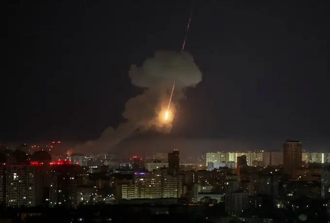 Rossiya Ukrainaga rekord darajada zarba berdi, Ukraina 615 ta nishonni urib tushirdi
